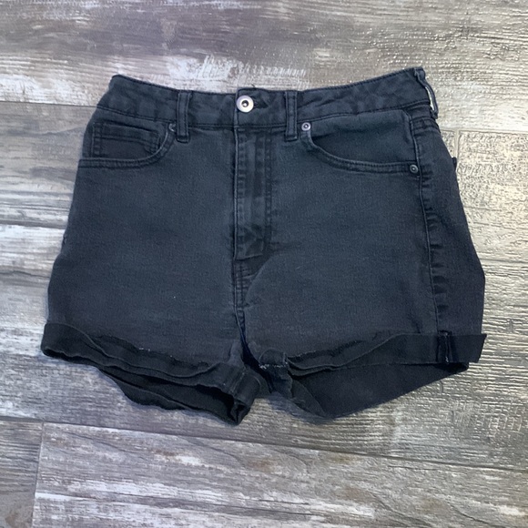 Forever 21 shorts Size 26 - Picture 2 of 4